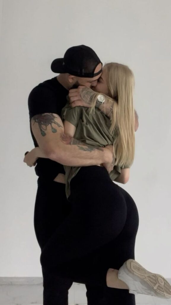 online dating profiles for woman